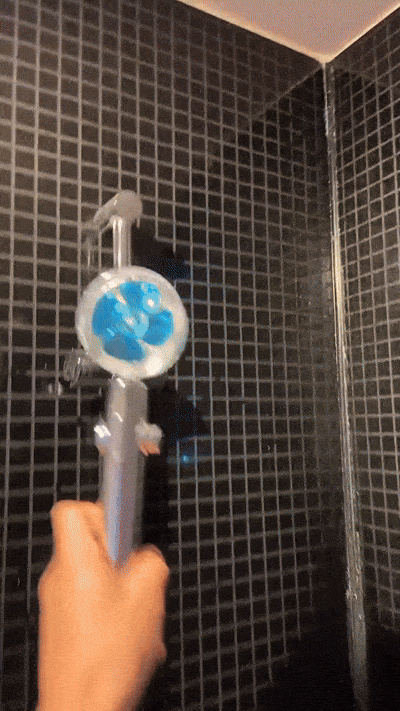 Showerhead increasing water pressure 